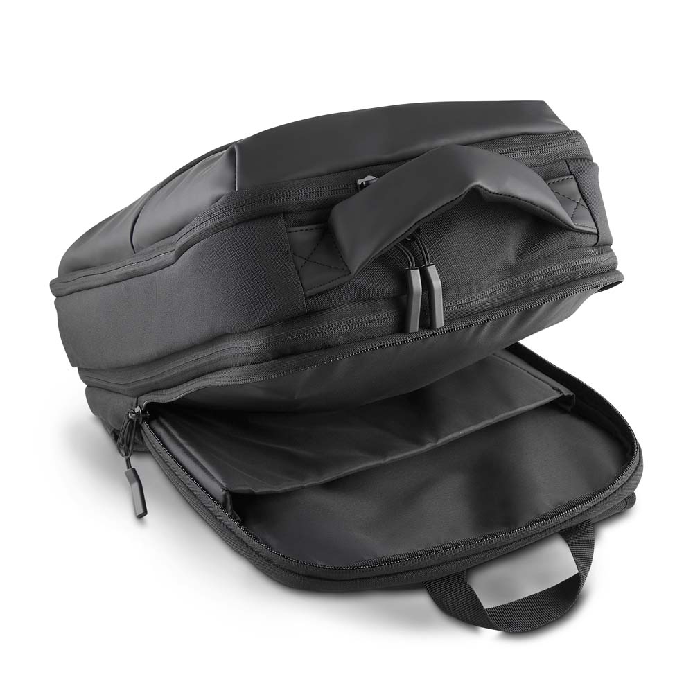 Mochila com compartimento a vácuo