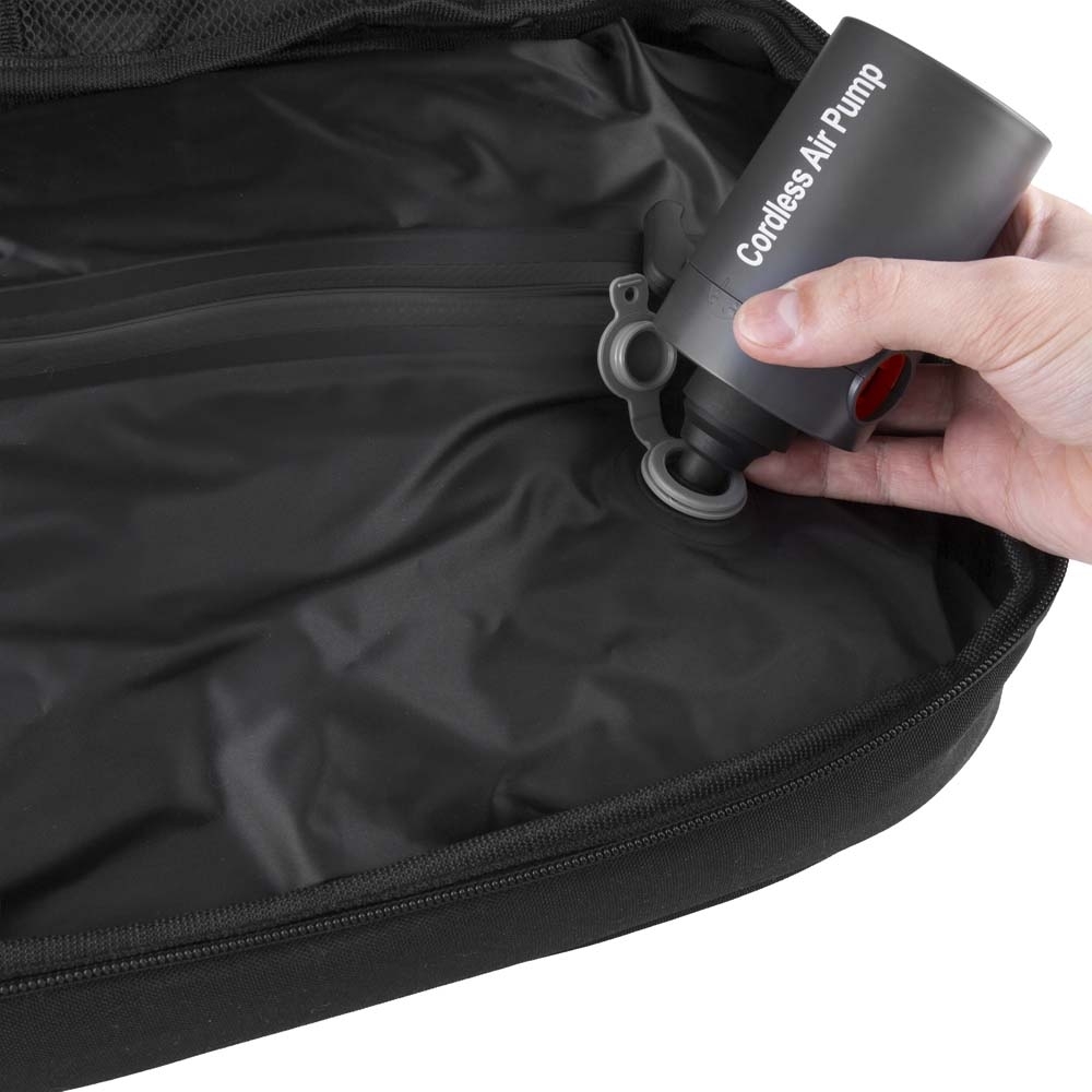 Mochila com compartimento a vácuo